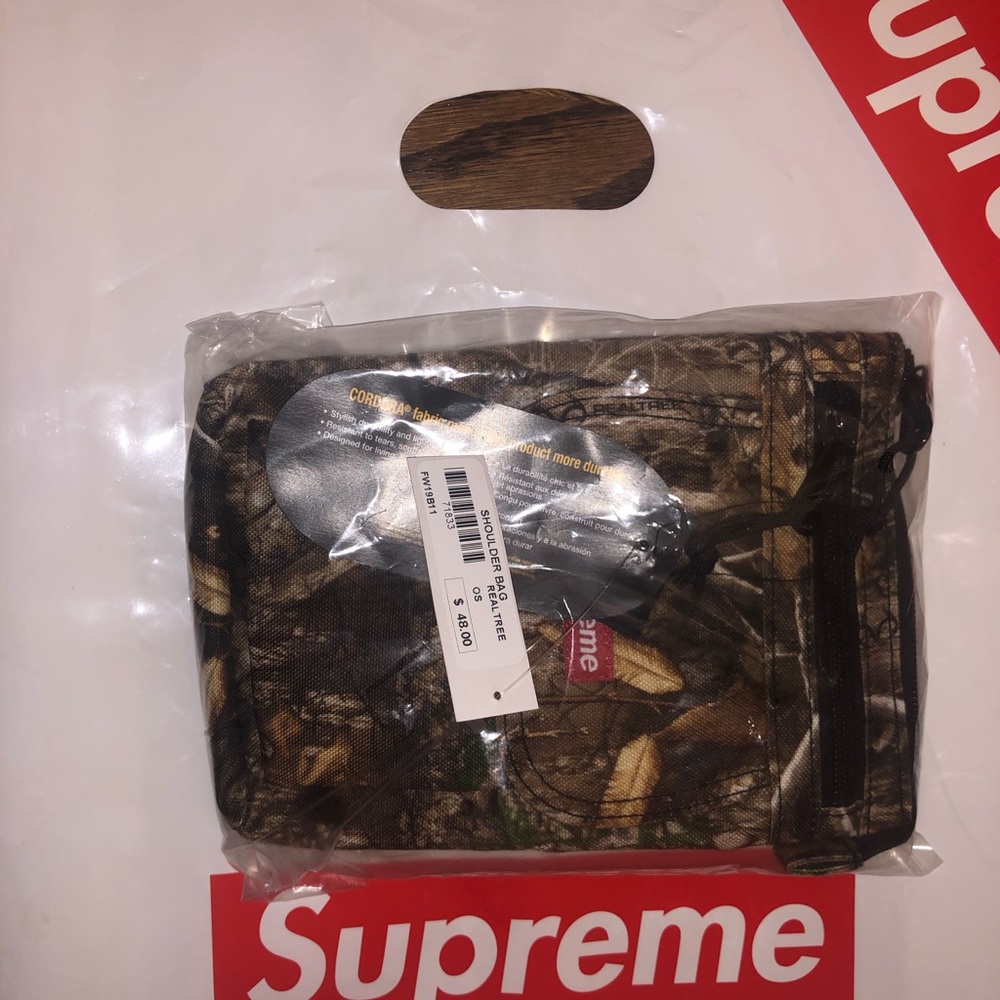 Supreme real tree camo shoulder bag FW19 - Picture 2 of 4